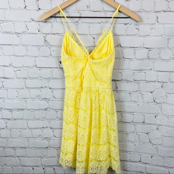 FRANCESCA’S Lace Tie Back Dress XS Yellow - Picture 3 of 8
